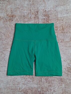 Lululemon Green Active Shorts Womens Size 4